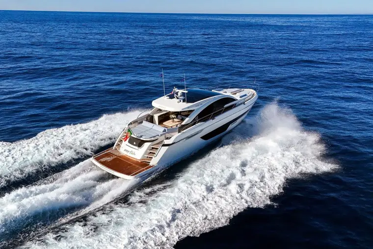 Yacht Leopard 23 Sport, 23 m au mouillage à Golfe-Juan