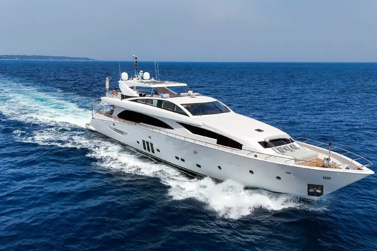 Yacht Guy Couach Millesime, 37 m