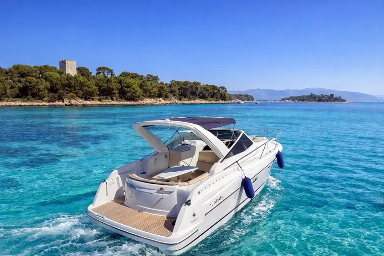 Yacht Prestige 30S, 9,5 m