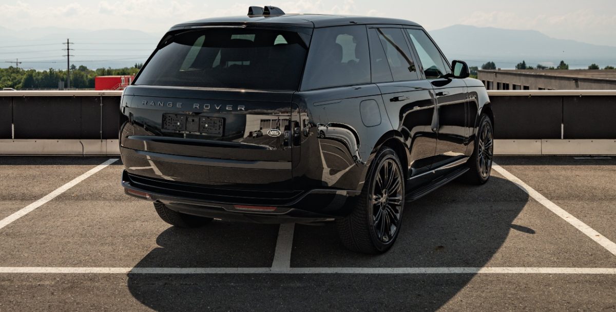 Range Rover Vogue, transport privé avec chauffeur à Cannes