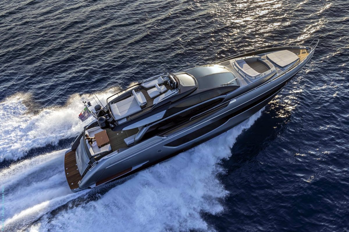 Riva 76 Perseo